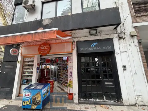 Piso con terraza en esquina apto profesional y comercial Gorostiaga al 1700