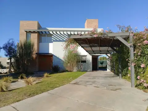Casa en Venta en Rodeo de la Cruz, Guaymallén