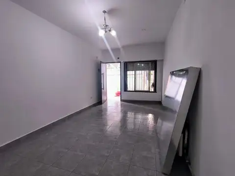 Depto Tipo Casa en Alquiler de 3 ambientes