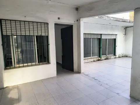 Depto Tipo Casa en Alquiler de 2 dormitorios