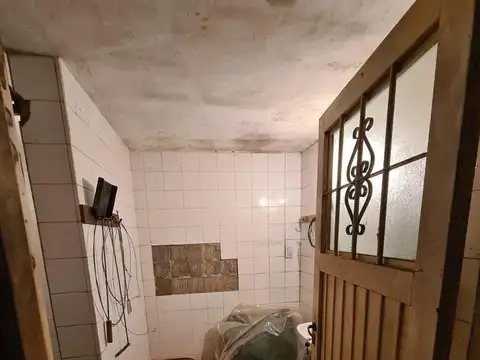 Galpon en Venta 41  mts Fondo