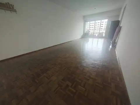 Departamento en alquiler de 3 ambientes en San Isidro