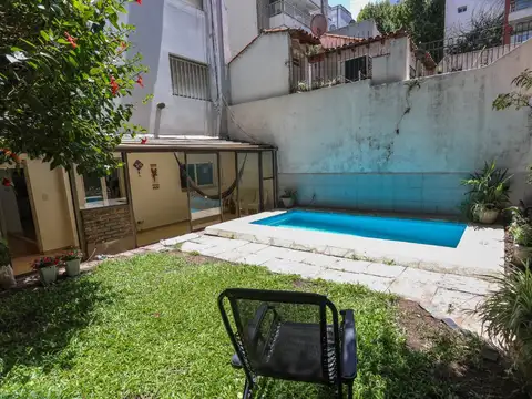 Venta departamento 4 ambientes/pileta propia.