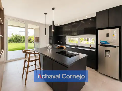 Casa en Venta al Este
