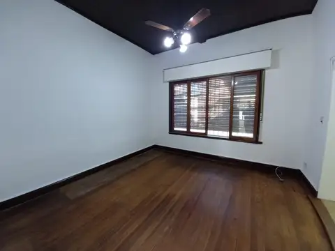 Depto Tipo Casa en Alquiler de 1 dormitorio
