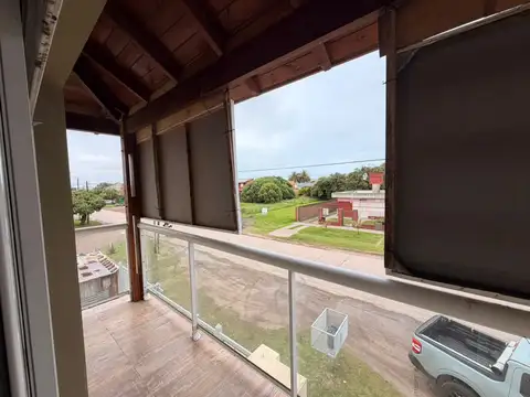 Depto Tipo Casa en Venta con 1 cocheras