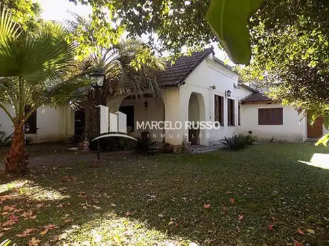 Casa 5 Ambientes En Hurlingham Ctro