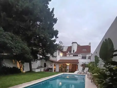 Casa Chalet  en Venta en San Fernando, G.B.A. Zona Norte, Argentina