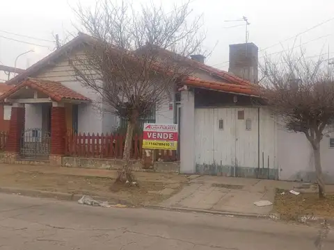 VENTA CASA 3 AMB. CON GARAGE