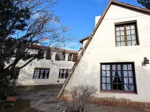 CASA 2 DORMITORIOS APTA CRÉDITO RADA TILLY