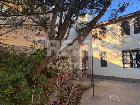 Avenida Fragata Presidente Sarmiento 1300