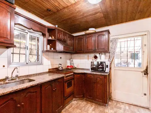 Casa en Venta con 1 cochera