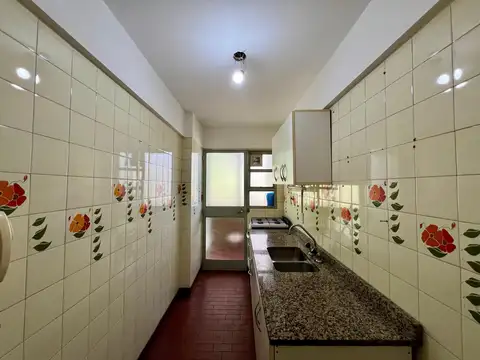 Departamento en Alquiler en Parque Chacabuco, $ 500.000