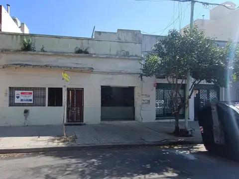 VENTA LOTE 8,66 X 20,37 USAM. VILLA LURO