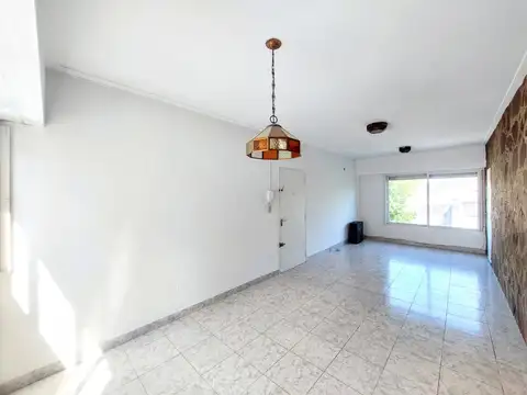 Alfredo. L. Palacios 100, Piso 2