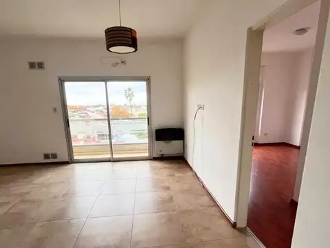 Ministro Brin 3680 , Piso 4