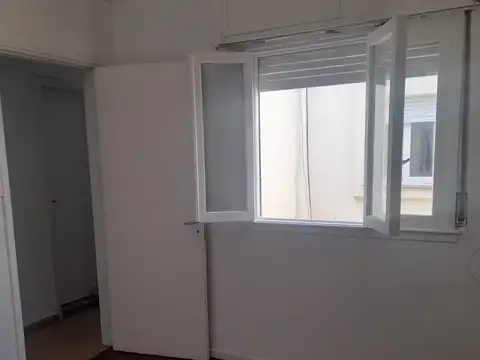 Depto Tipo Casa en Alquiler de 1 dormitorio