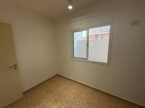 Depto Tipo Casa 2 ambientes con 4 baños