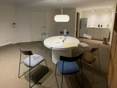 Excelente oficina centro de San Isidro 90 m2 con 2 Cocheras