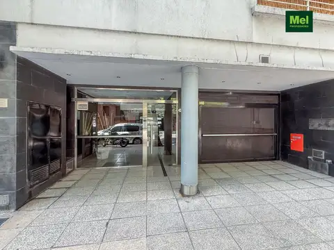 Hermoso 2 ambientes con terraza propia, parrilla y cochera