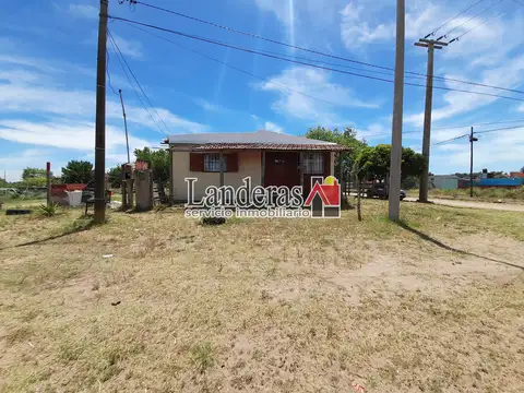 VENTA EN BLOCK - Casa 4 amb. + Departamento Monoambiente - Lote Propio