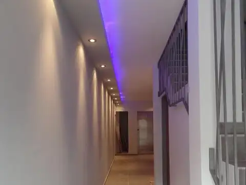 Departamento monoambiente con balcón contrafrente