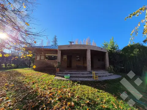 Casa 6 ambientes con 3 baños