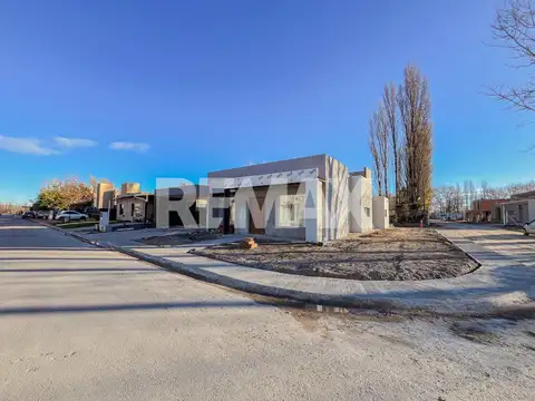 Casa en Venta en Plottier, Confluencia