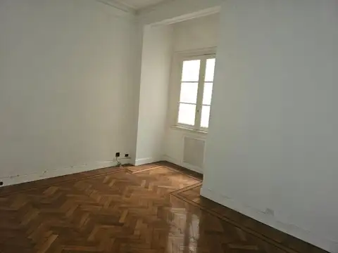 Oficina en Alquiler en Barrio Norte, USD 1.050