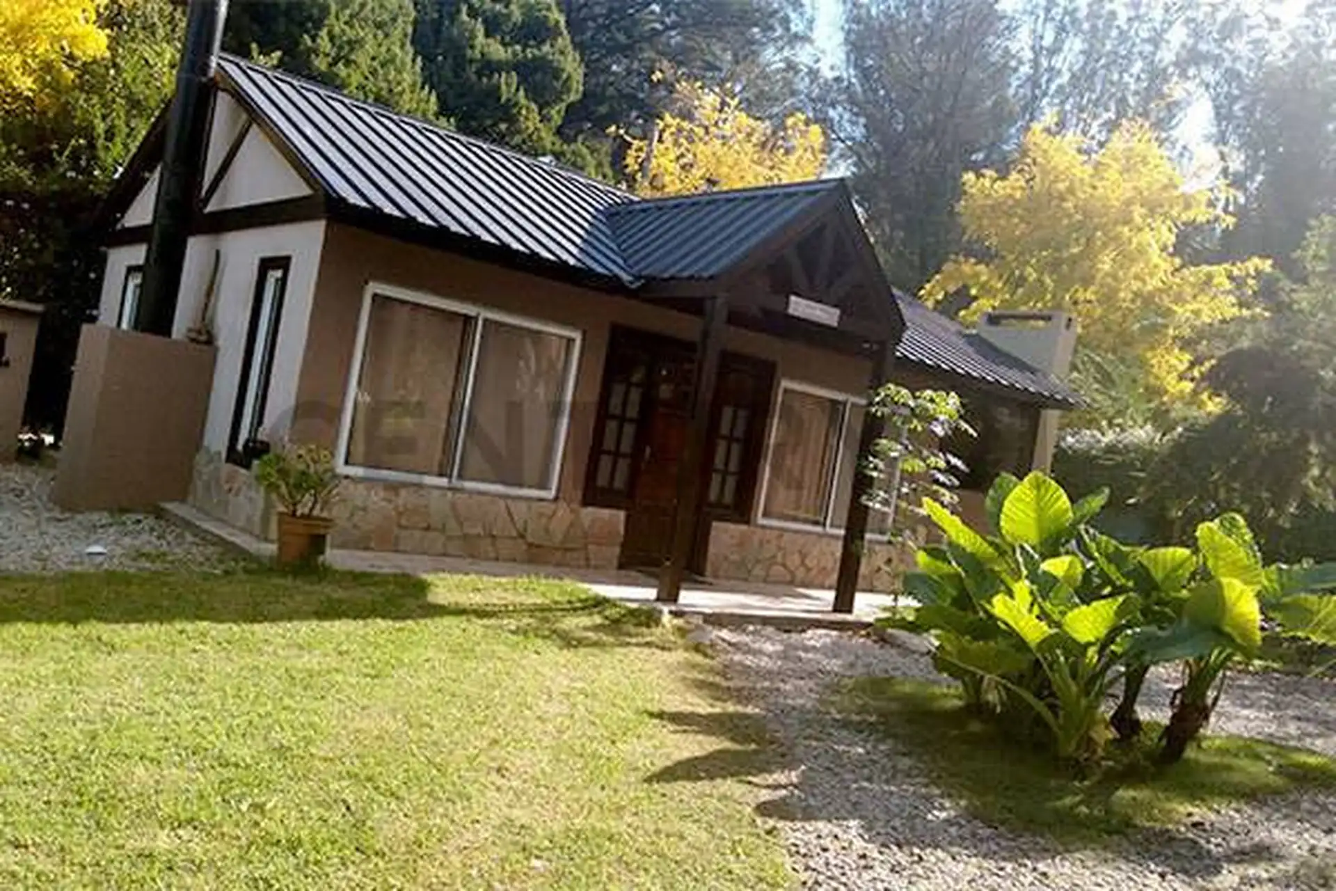 Venta Complejo de siete cabañas en Bosque Peralta Ramos, 516m²