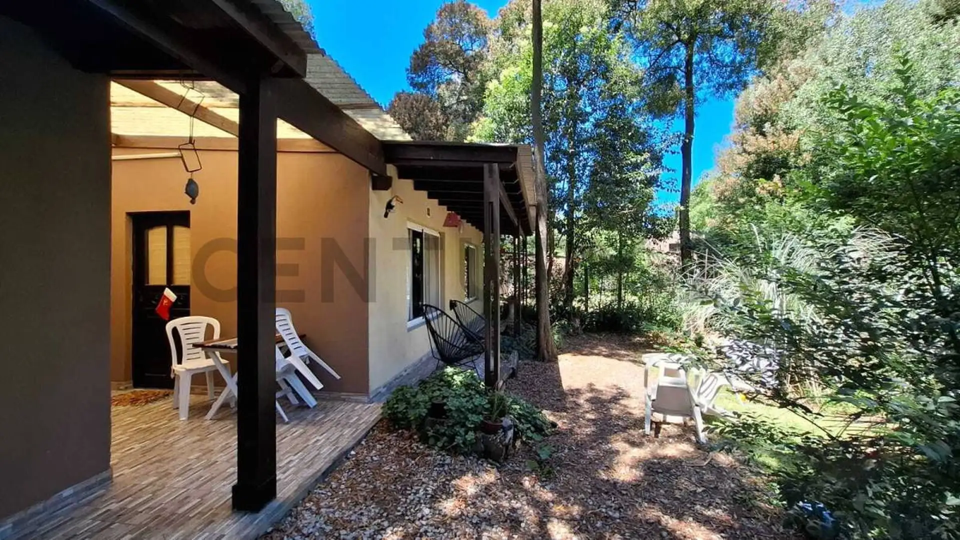 Venta Complejo de siete cabañas en Bosque Peralta Ramos, 516m²