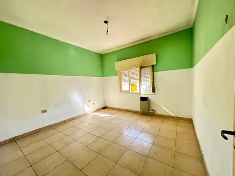 Casa en Alquiler con 1 cochera