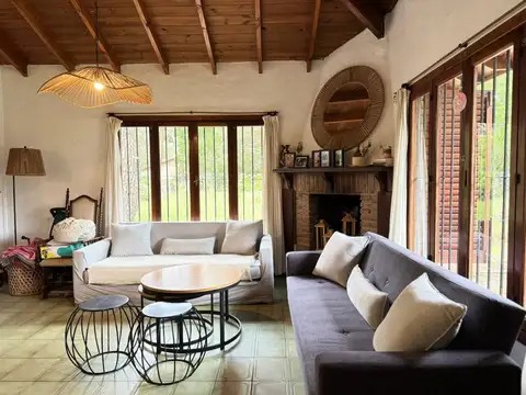Casa en Venta con 1 cochera