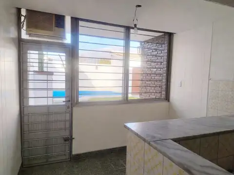 Casa en Alquiler al Oeste