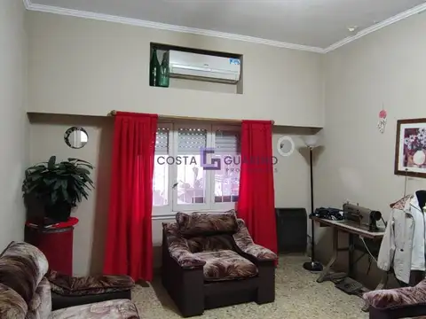 Depto Tipo Casa en Venta de 4 ambientes