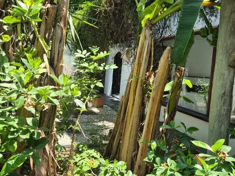 Casa en Venta con 7 cocheras