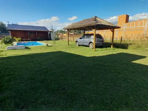 CABAÑA 2 DORM C/QUINCHO Y PISCINA-SAN MIGUEL MONTE