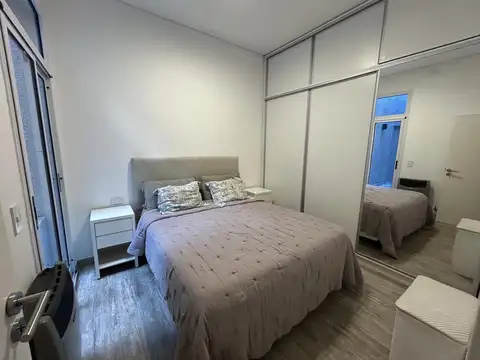 Depto Tipo Casa en Venta 40 años