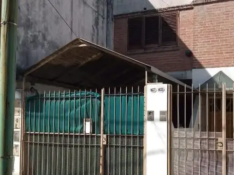 Ecxelente duplex en parque avellaneda