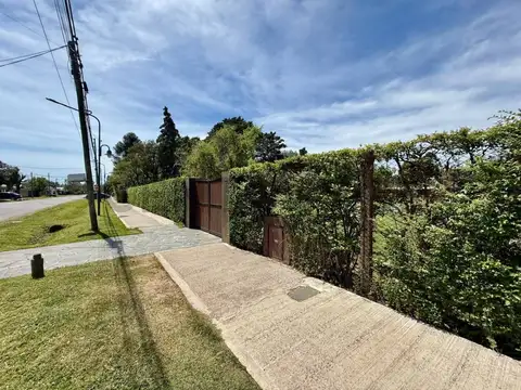 Terreno en Venta 77  mts Fondo