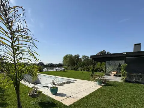 Casa en Venta en Countries y Barrios Cerrados en San Vicente, USD 319.900