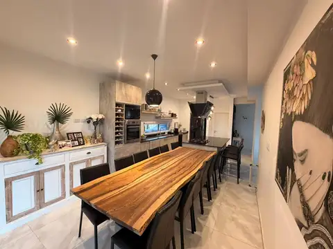 VENTA CASA 5 AMBIENTES BARRIO SAN ELISEO CON PILETA A LA LAGUNA