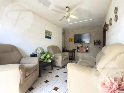 Casa 4 ambientes con 1 baño