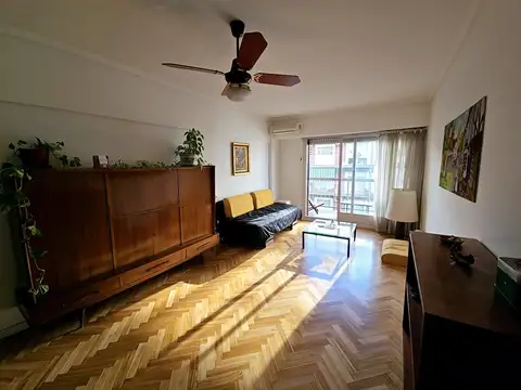Departamento 4 ambientes - Excelente Ubicacion - Balcon