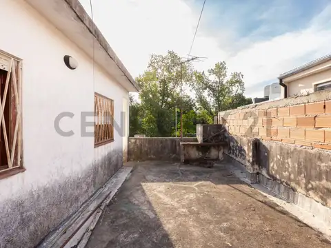 Casa 3 ambientes con 2 baños