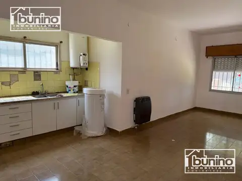 Casa en Alquiler en Funes, $ 950.000