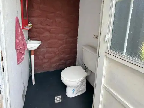 Local en Alquiler en Las Chacras, $ 220.000