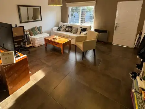 Depto Tipo Casa en Venta de 3 dormitorios