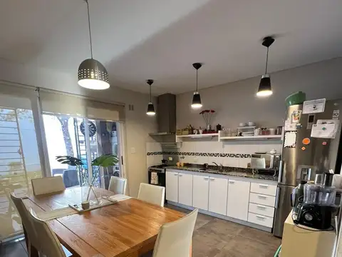 Depto Tipo Casa en Venta con 1 cocheras