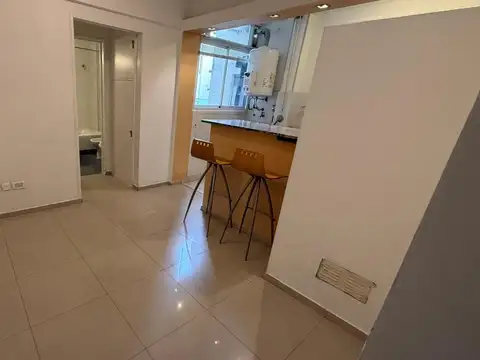 Valentin Gomez 3800, Departamento 2 ambientes reciclado en Almagro, Cercano Subte B